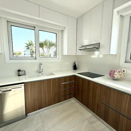 Seaview Panorama וילה Dhrousha